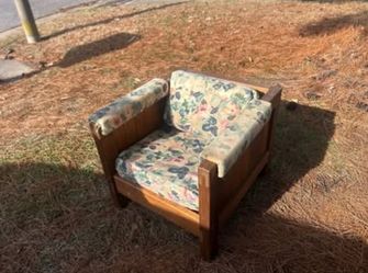 Wooden lounge chair w/ ottoman