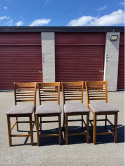 Foue wooden high chairs
