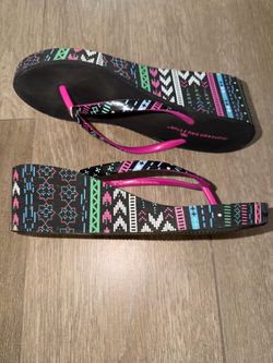 Women’s shoe (size 7)