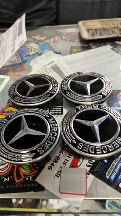 Mercedes center caps