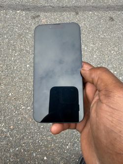 iPhone 13 midnight blue