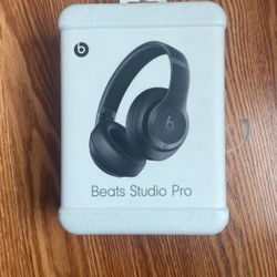Beats Studio Pro