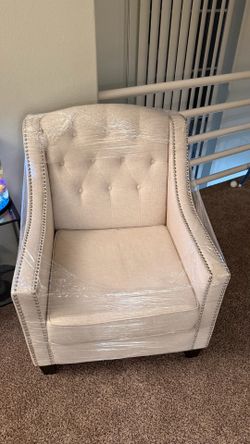 Accent chair
