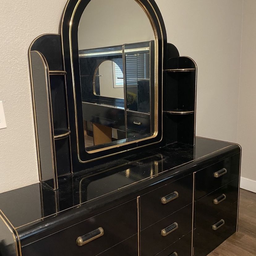 Vintage 80s/90s Art Deco Queen/Full Bedroom Set for Sale in Vista