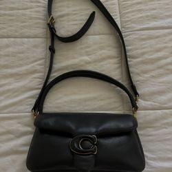 Coach Pillow Tabby Black And Gold 