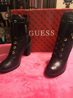New Guess Boots
