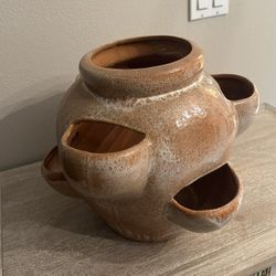 New Flower Pots Made Out Of  Ceramic Perfect Gift 