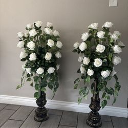 Candle Holder With Flowers 