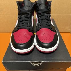 Nike Jordan 1 Mid 10