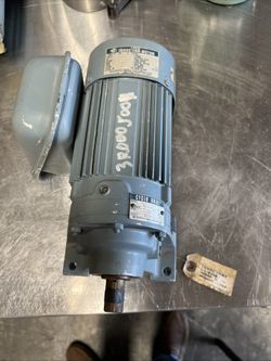 SUMITOMO CYCLO DRIVE CNHM02-4085-YA-B-43 INDUCTION GEARMOTOR