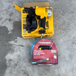 Dewalt 15 Coil Roofing Nailer 