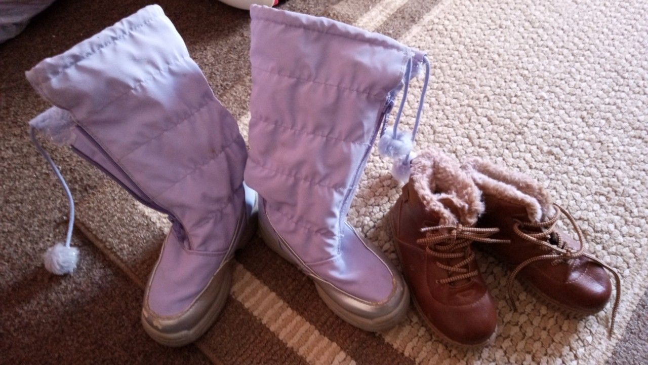 Girls Boots Good Condition Size 10-11 $4.00 Each