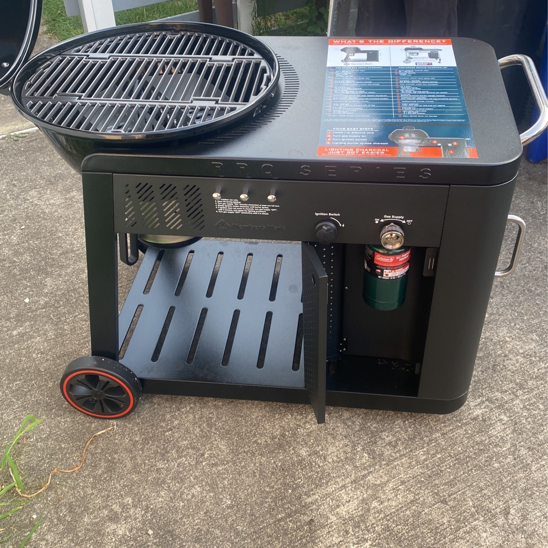 Members Mark Pro Series Gas Assist Charcoal Grill