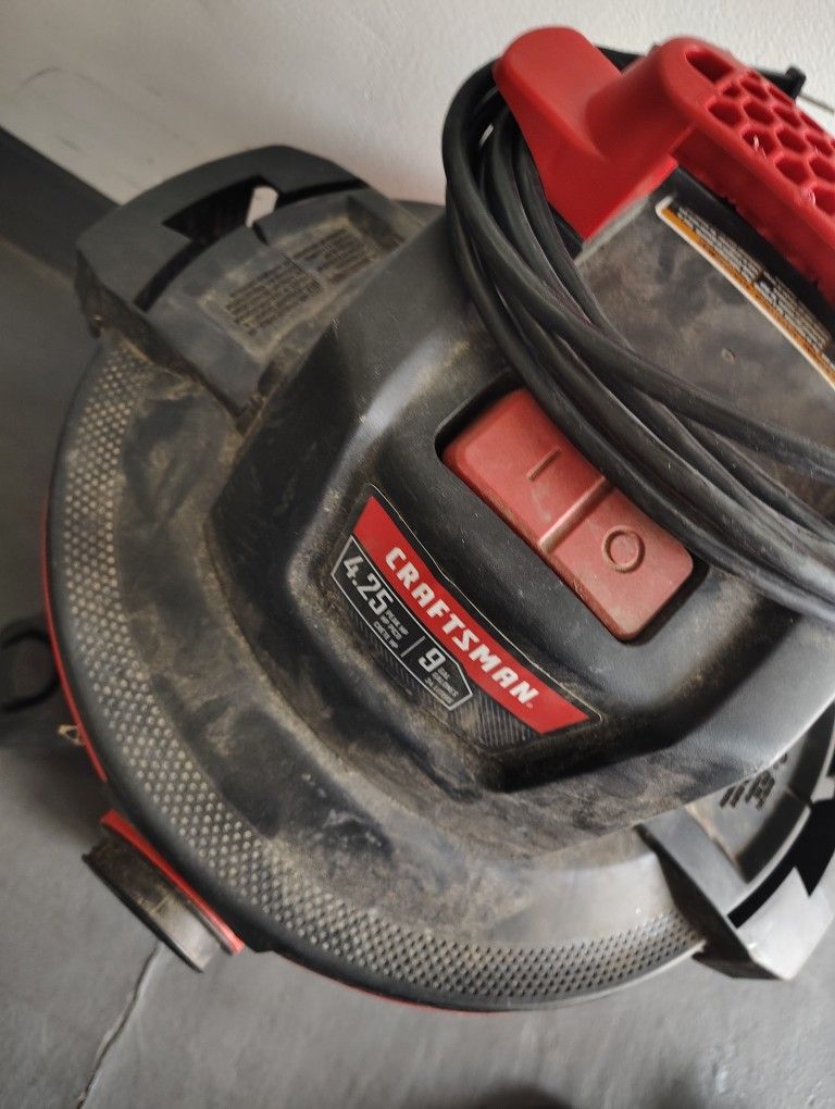 Craftsman 9 Gallon Shop Vac 