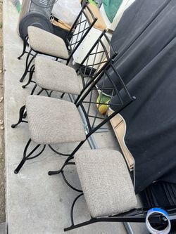 4 Chairs Mint Condition
