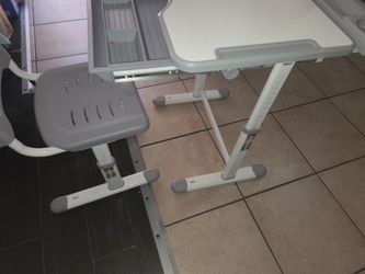 Mesa para computadora Ajustable Kids