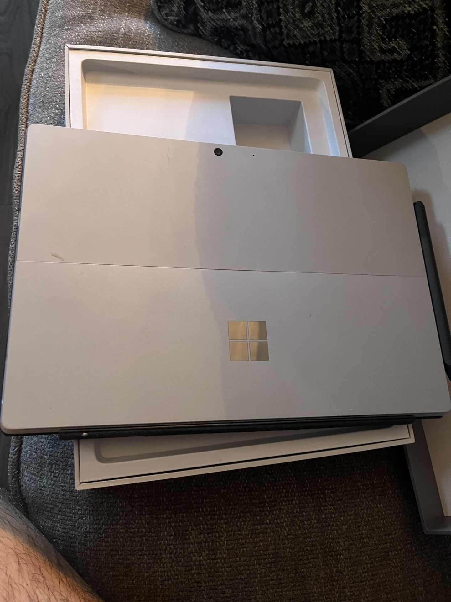 Microsoft surface pro 7