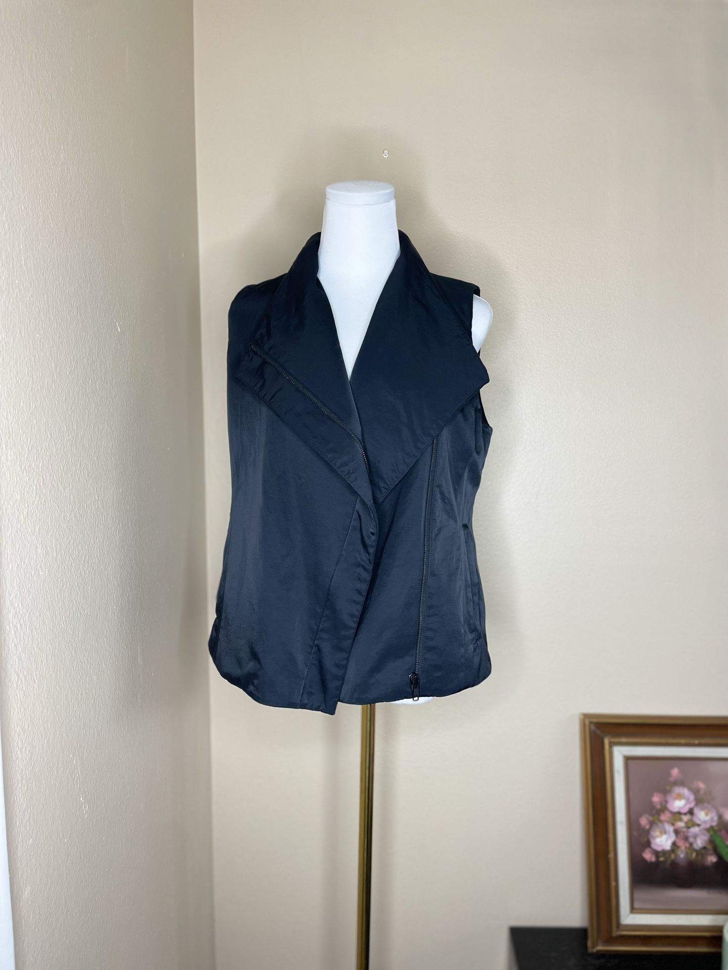 Eileen Fisher fleece lined Vest in XS