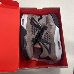 Jordan 4 Taupes