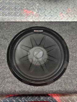 Kicker Subwoofer with built in amp with Enclosure Box