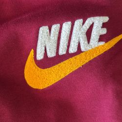 Nike Sportswear Club Men's Size M  Team Red Fleece Jogger $85 NWT