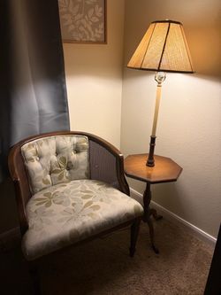 Vintage classic lamp table combo