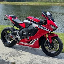 2019 HONDA CBR1000RR ABS 