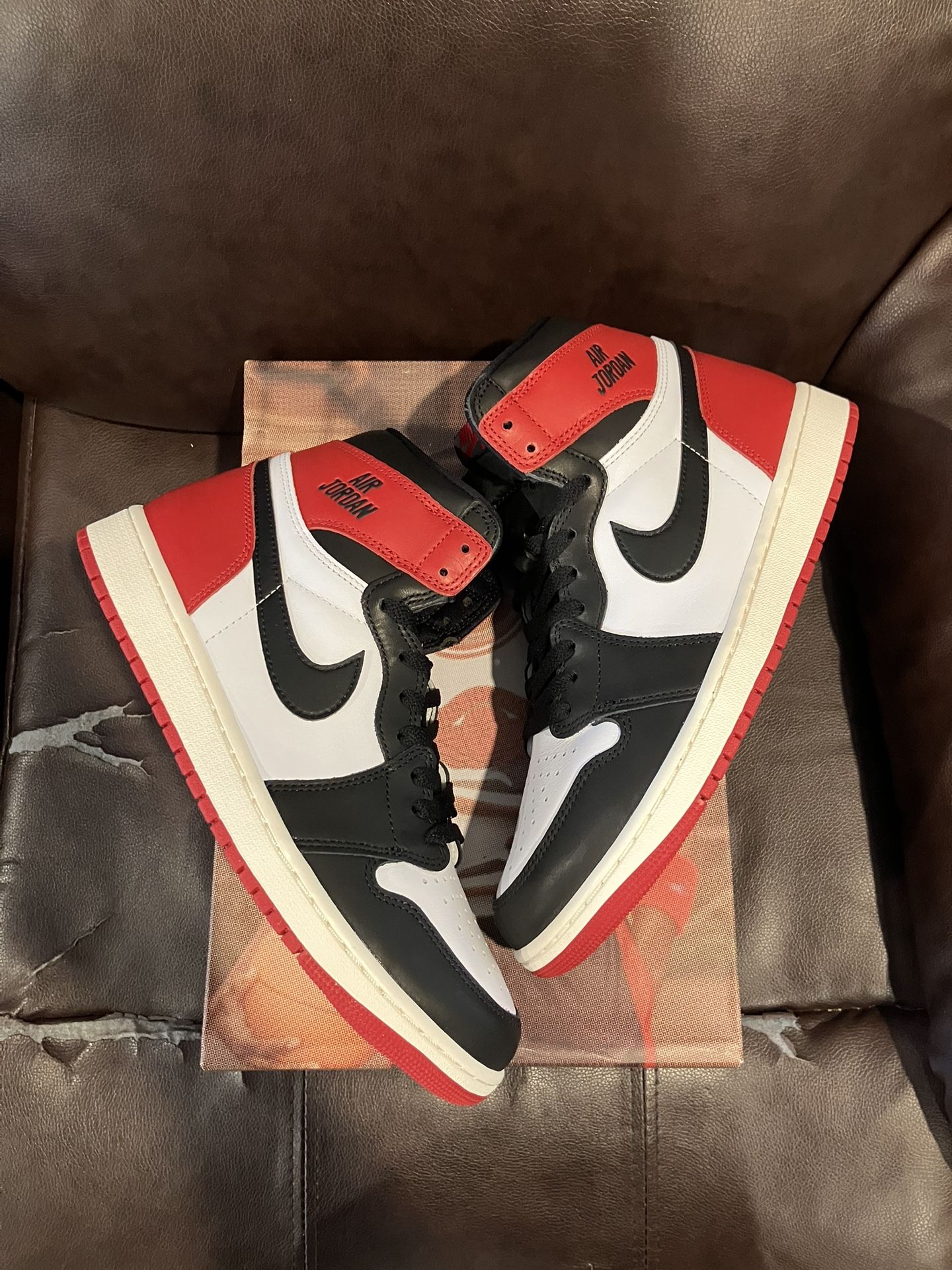 Nike Air Jordan 1 Retro Black Toe Reimagined Size 10