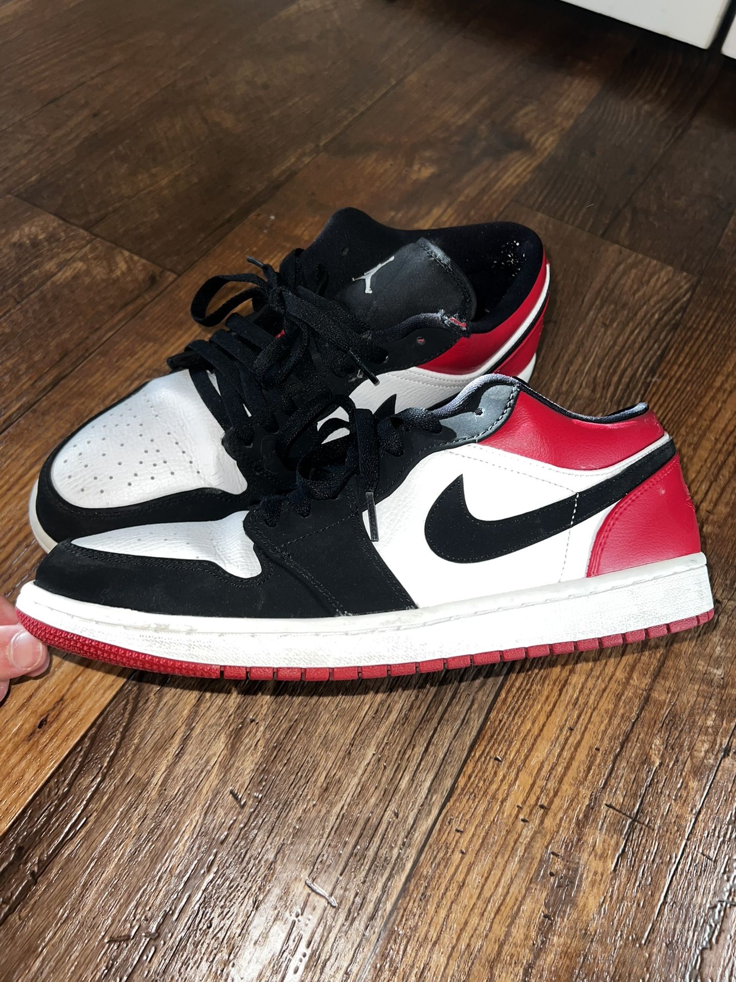 Jordan 1 Low ‘Black toe’