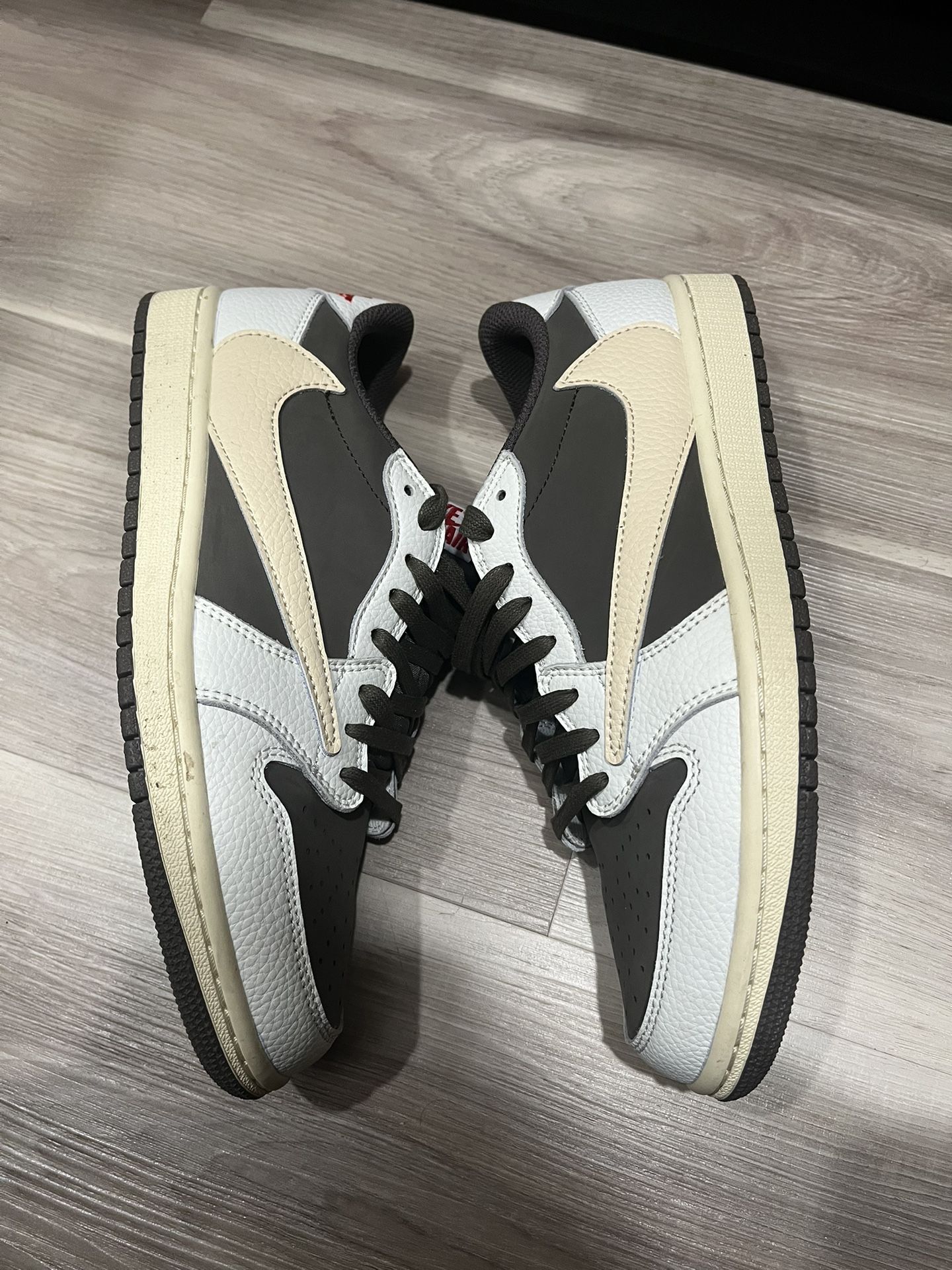 Jordan 1 Low Travis Scott Reverse Mocha 