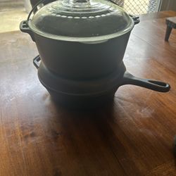 Unmarked Wagner Bucket Handle Dutch Oven