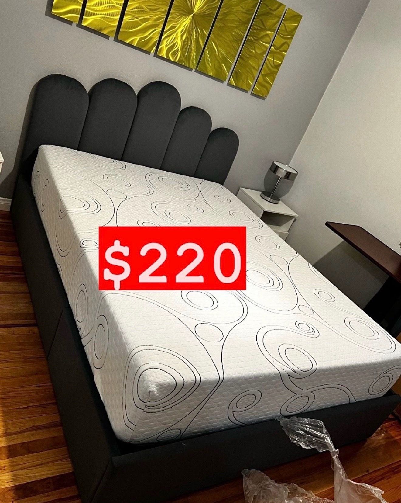 New Queen memory mattress