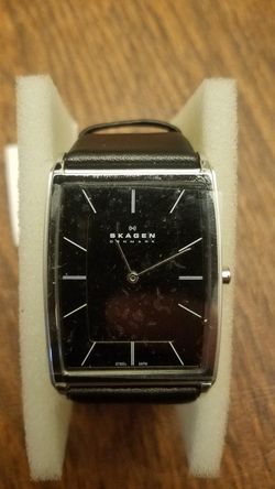 Skagen silver with black leather strap NWT
