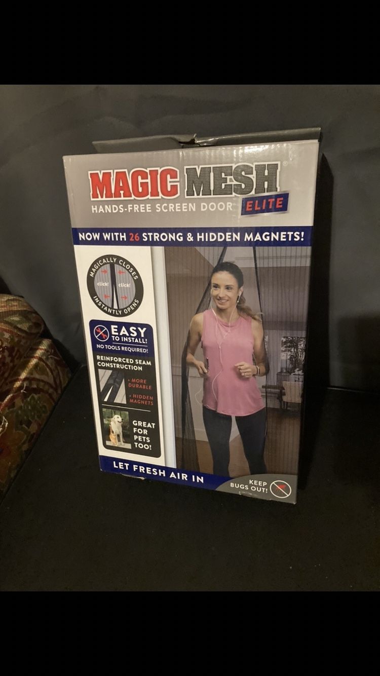 Magic Mesh Magnetic Screen Door