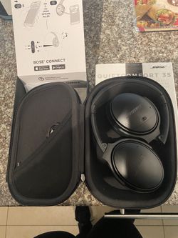 Bose Quiet comfort 35 acoustic noise cancelling wireless headphones