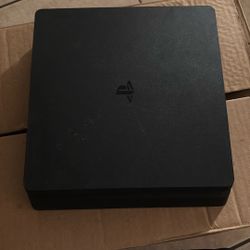 PS4 Slim