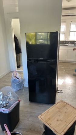 Hot point refrigerator