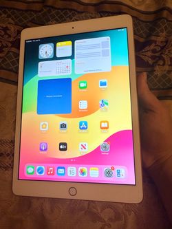iPad 8th generation (like new )