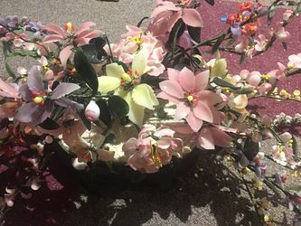 Nice Porcelan Flowers Decoration