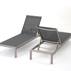 2 Outdoor patio chaise lounge chairs, pool furniture loungers adjustable