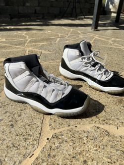 Nike Air Jordan Retro 11 Concord 2011 OG XI Men's Size 11