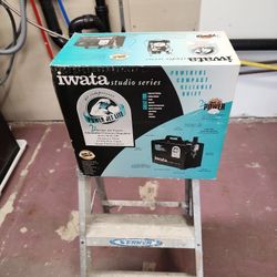 Iwata Studio Series Air Brush Kit