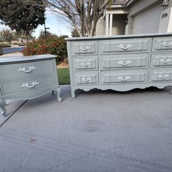 Dresser And Nightstand Set 
