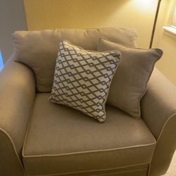 Single Sofa 