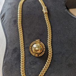 Cuban Link Chain With Pendant