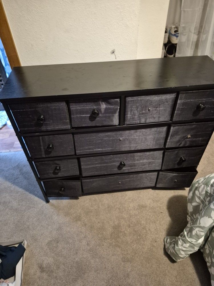 Dresser