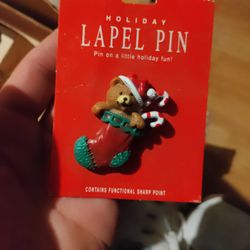 Hallmark Holiday Label Pin Bear In Stocking With Candy Canes 