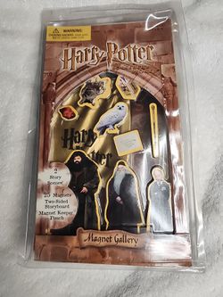 Vintage circa 2001 Harry Potter Magnet Gallery