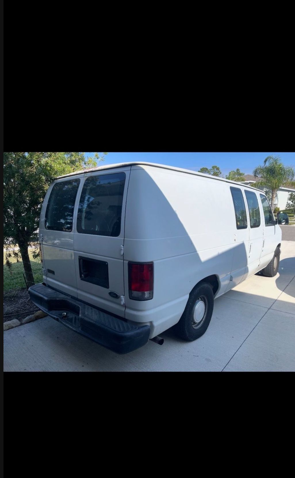 1999 Ford E-150
