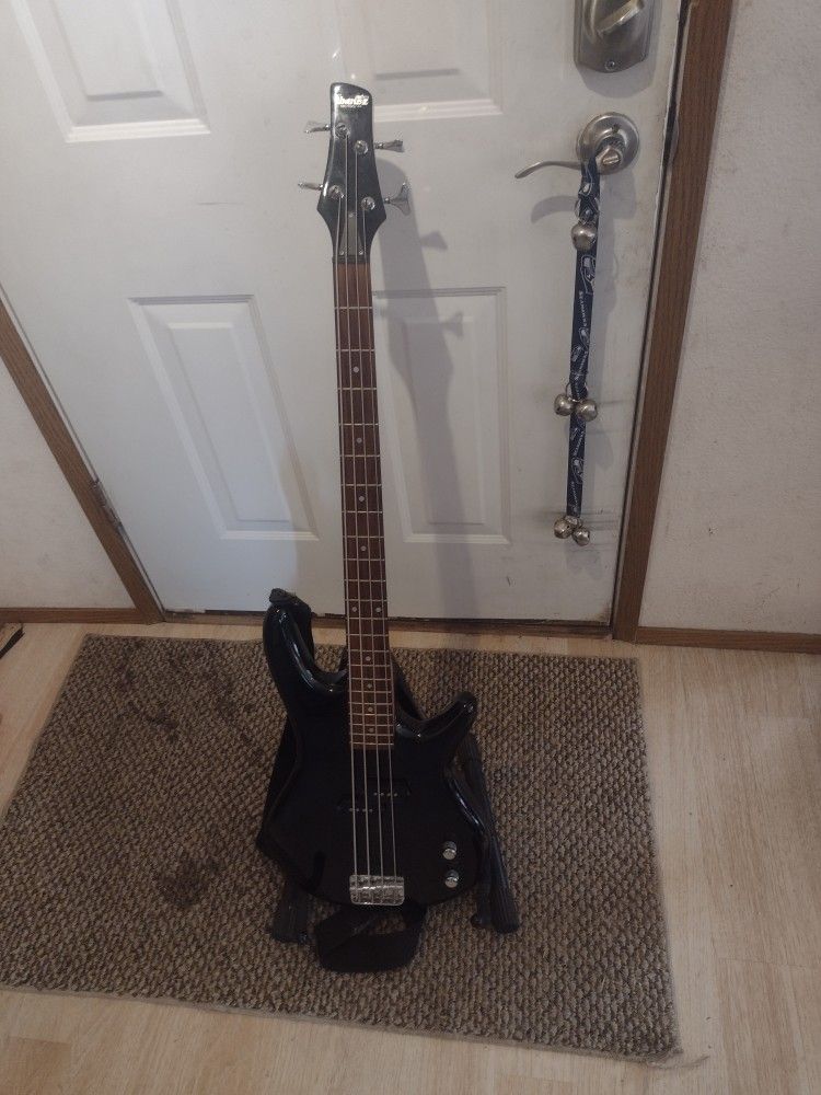 Ibanez Soundgear bass (Passive)